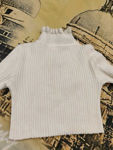 Ribbed Turtleneck Cropped Sweater