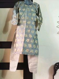 Vintage Floral Brocade Top