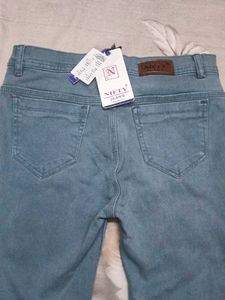 Light Wash High Rise Jeans