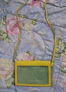 👜 Vintage leather Yellow Envelope sling Bag