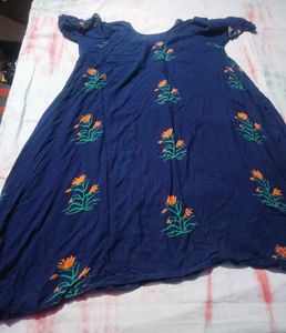 Navy Blue Floral Print froke