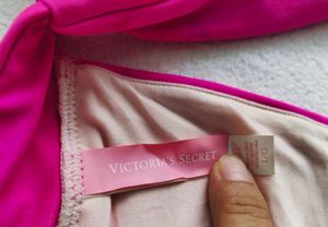 Victoria's secret : Pink Halter Top