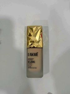 Lakme Be-Jewel Luminous Skin Tint