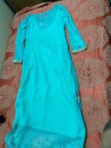Elegant Teal Kurta Set with Intricate Embroidery