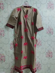 Elegant Kurta Set with Elephant Motif