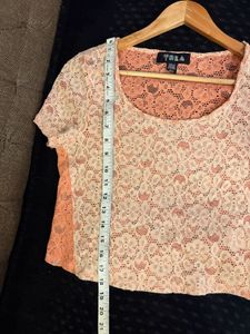 Chic Lace Crop Top