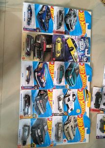 HOTWHEELS CAR COMBO