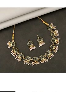 Lotus Design Necklace with Earrings