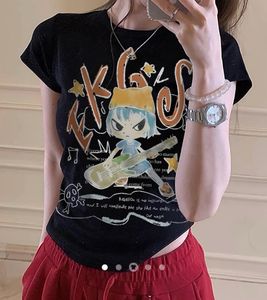 Graphic Print Cropped Tee