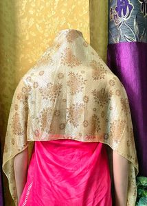 Beautiful Golden Floral Stoal
