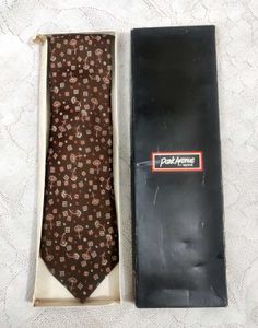 Patterned Brown Necktie, Branded ✨Grab Fast