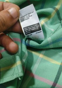 Levi's Plaid Button-Up Shirt