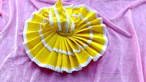 Adorable Yellow gopal dress.
