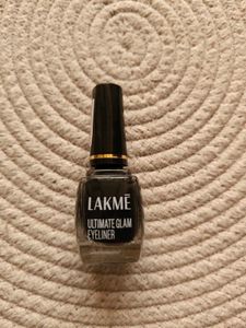 Lakme Ultimate Glam Eyeliner