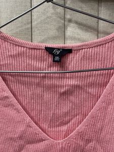 Pink Ribbed V-Neck Sweater