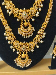 Exquisite Gold-Plated Necklace and Earring Set