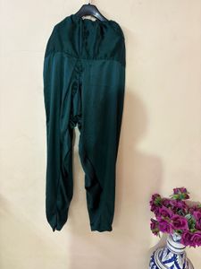 Elegant Green Embroidered Kurta Set