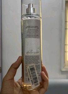 BATH AND BODY WORKS SNOWY PEACH BERRY MIST