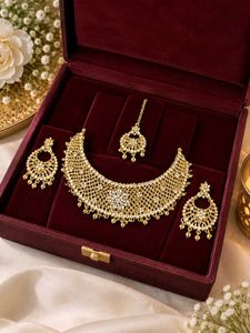 Gold Plated Kundan Choker Necklace Set with Matchi