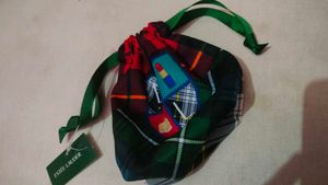 Estee Lauder Pouch