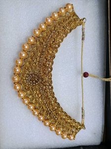 Exquisite Gold Pearl Necklace Set
