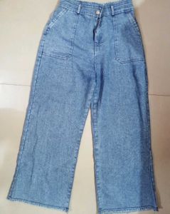 Womens Light Wash Wide Leg Jeans