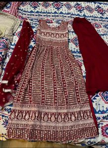 Nayra Cut Suit. Kurta Set.