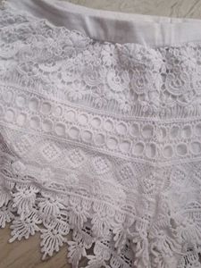 cute  top with laces short