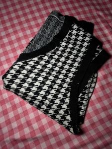 Houndstooth Sweater Vest - Chic &amp; Stylish