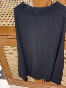 Woollen Black Knit Skirt with sweater