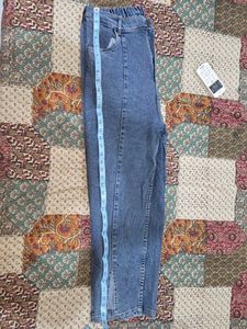 Modern Cut Blue Denim Jeans | Chic &amp; Comfortable