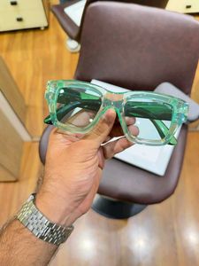Chic Translucent Green TOMFORD Sunglasses