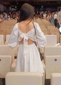 white back bow