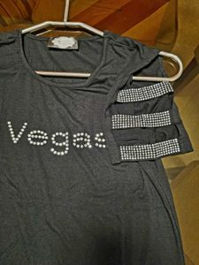 BLACK CHIC PARTY BLING T SHIRT Cutout Sleeve XS