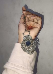 Silver Tone Hand Piece Jewelry