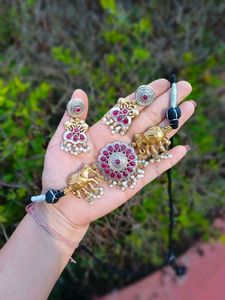 Elephant &amp; Floral brass multistone dual set