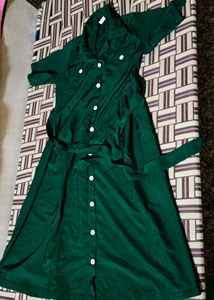 Elegant Green Button-Up Midi Dress