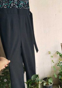 Black sequence jumpsuit with pockets.✨Like new