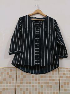 Black Blouse Top 🛍️