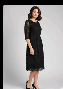 Elegant Black Lace Midi Dress