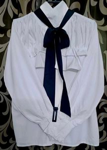 Chic White Ruffled Blouse with Black Bow 🤍