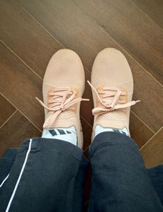 Light Pink Knit Sneakers by sketchers