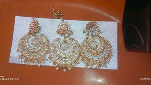 Plated Kundan &amp; Pearl Studded Maang Tikka Earring