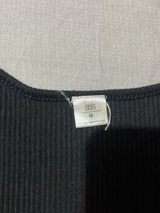 Chic Black Bell Sleeve Ribbed Top