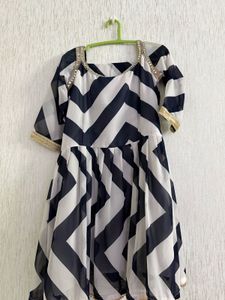 Striped sharara