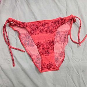 ❤️‍🔥 Floral Print Tie-Side Bikini Bottom