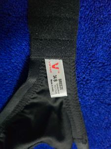Classic Black Bra - Comfortable &amp; Stylish