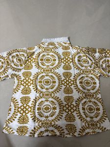 NEW🔥Print Shirt with White Crochet Collar