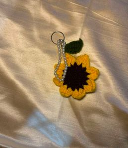 🧶✨Crocheted Sunflower Keychain✨🌻