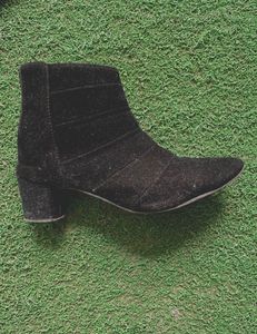 Chic Black Velvet Ankle Boots